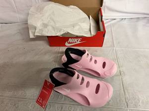 lot 72 image: Nike Sunray Protect 3 Childrens Shoe -  Size 13C - Pink Foam White-Black