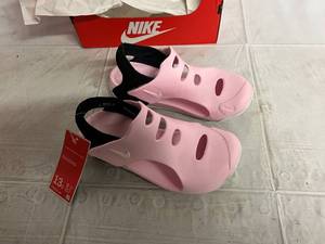 lot 75 image: Nike Sunray Protect 3 Childrens Shoe -  Size 13C - Pink Foam White-Black