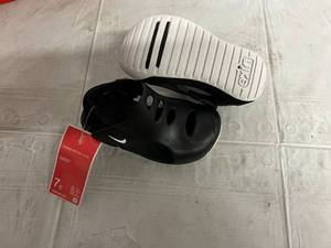 lot 79 image: Nike Sunray Protect 3 Childrens Shoe -  Size 7C - BlackWhite