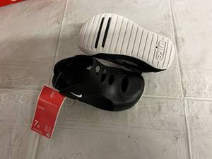 lot 80 image: Nike Sunray Protect 3 Childrens Shoe -  Size 7C - BlackWhite