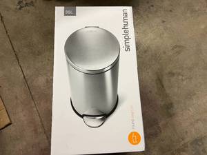 lot 147 image: Simple Human 35L Stainless Steel Grabage Can