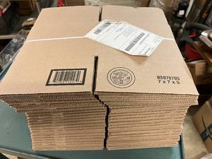 lot 212 image: 7 x 7 x 5 Cardboard Boxes - 25ct