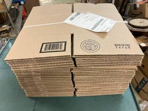 lot 214 image: 7 x 7 x 5 Cardboard Boxes - 25ct