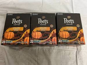 lot 225 image: 66 Pumpkin Spice Coffee K-Cups