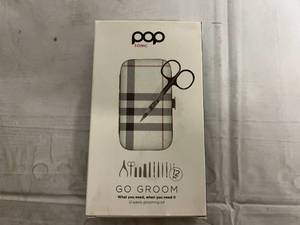 lot 257 image: Pop Sonic Go Groom 12-Piece Grooming Kit