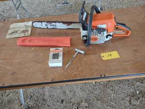 lot 19 image: Stihl Model MS250 16 Chainsaw, Wor...