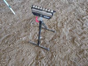lot 24 image: Tool Shop Adjustable Height Roller ...