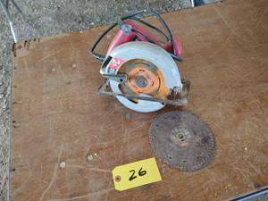 lot 26 image: Skilsaw Model 5480 7 14 Circular ...