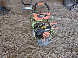 lot 30 image: Generac 2000 PSI Gas Pressure Washe...