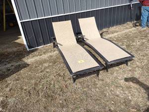 lot 36 image: (2) Chaise Lounges, Aluminum Frame...