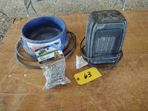 lot 63 image: Heater, Heated Pet Bowl, & Tie Out ...