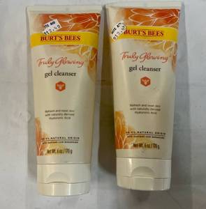 2x 6oz Burts Bees Truly Glowing Gel Cleanser