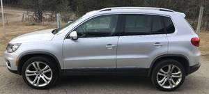 lot 1 image: 2013 Volkswagen Tiguan SEL AWD