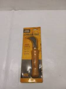 lot 79 image: ROBERTS KNEE KICKER, TOOL SHOP LINOLEUM KNIFE
