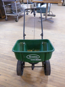 Scotts Speedy Green 1000 Spreader