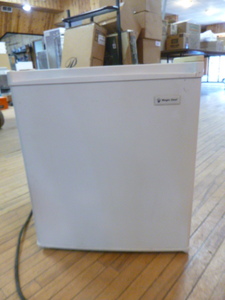 Magic Chef Mini Refrigerator