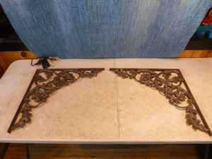 2 Vintage Decorative Cast Iron Brackets