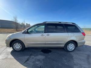 2006 Toyota Sienna LE 7 Passenger