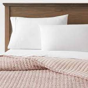 lot 77 image: Boho Reversible Matelasse Swirl Quilt Purple - Threshold-King-Purple