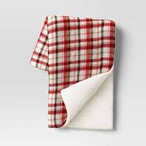 lot 32 image: Solid Plush with Faux Shearling Reverse Throw Blanket - Threshold-IvoryBeige