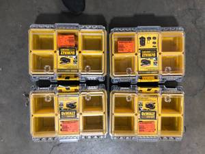 Lot of DEWALT TOUGHSYSTEM 2.0 6-Compartment Small Parts Organizer Customer Returns See Pictures