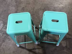 Lot of 2  Flash Furniture 24 in. Mint Metal Bar Stool Customer Returns See Pictures