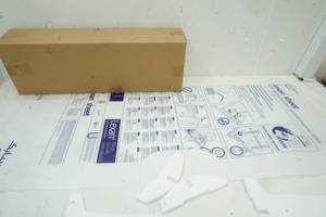 lot 17 image: 2 New Plastic Shield Sneeze Guard