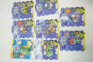 lot 69 image: Variety of Rugrats Keychains