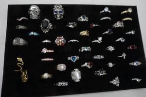 lot 137 image: Cosmetic Jewelry Rings