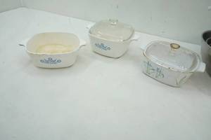 lot 209 image: 3 Corning ware Baking Dishes with 2 covers