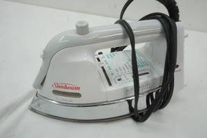 lot 233 image: GE Sunbeam Self Cleaning Iron