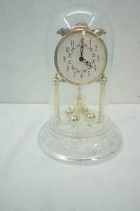 lot 239 image: Anniversary Table Clock