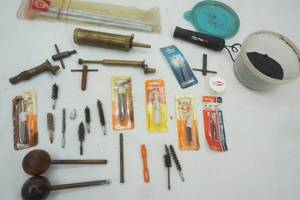 lot 120 image: Muzzle cleaningLoading supplies