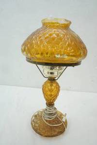 lot 129 image: Electric Table Lamp