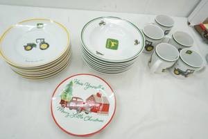lot 132 image: Used John Deere Plates, Bowls, cups