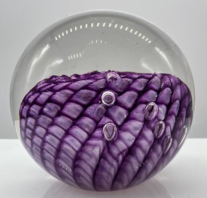 lot 36 image: GES - GLASS EYE STUDIO Glass Paperweight - Signed - Purple