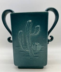 lot 105 image: Vintage RED WING POTTERY - Blue Cactus Vase - 765