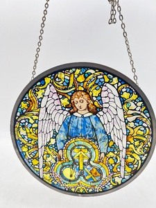 lot 116 image: GLASS MASTERS Lydhurst Angel Stained Glass Suncatcher