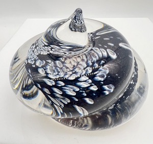 lot 120 image: Free Form Art Glass Sculpture Paperweight