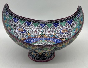 lot 123 image: Vintage Persian Hand Painted Enamelware Footed Bowl