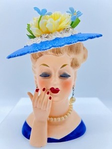 lot 151 image: Vintage NAPCO Head Vase 1956 - C3307A