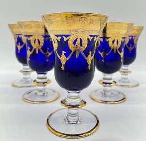 lot 236 image: ARTE ITALICA Cobalt Blue with Gold Encrusted Band and Swags Glasses - QTY 5
