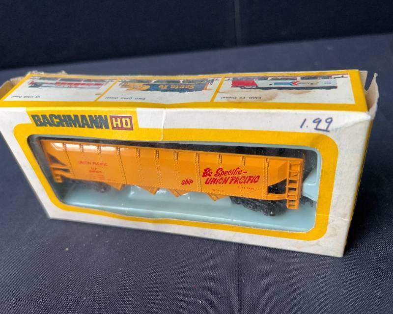 lot 331 image: Bachmann Electric Trains