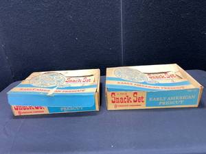 lot 1666 image: TWO BOXES, 8 PIECE SNACK SETS, ANCHOR HOCKING