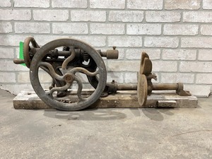 lot 407 image: Hand Operated Drill Press