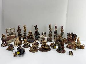 lot 433 image: BOYDS BEARS VARIOUS FIGURES
