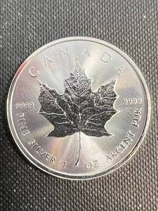 1 TROY OZ .9999 FINE SILVER 2022 CANADIAN MAPLE LEAF