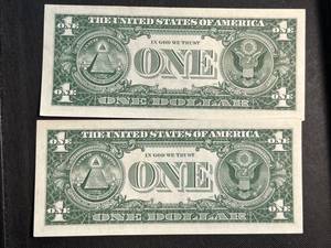 2 US 1957-B $1 BLUE SEAL SILVER CERTIFICATES 2 CONSEC SERIAL NUMBERS UNC