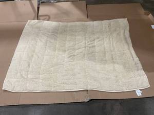 lot 154 image: Tan Comforter 60x80