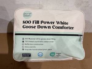 lot 84 image: USED Puredown Goose Down Comforter King Size, 800 Fill Power